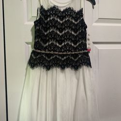 Girl’s Dress SIZE 12