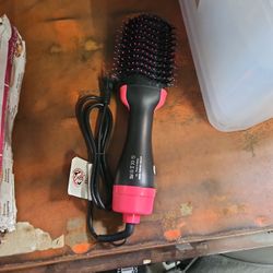 Hair Dryer And Brusher 
