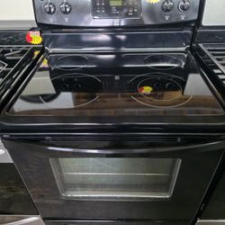 Stove Eléctrica KENMORE Funcionando Bien Todo Con Su Garantía Disponible 