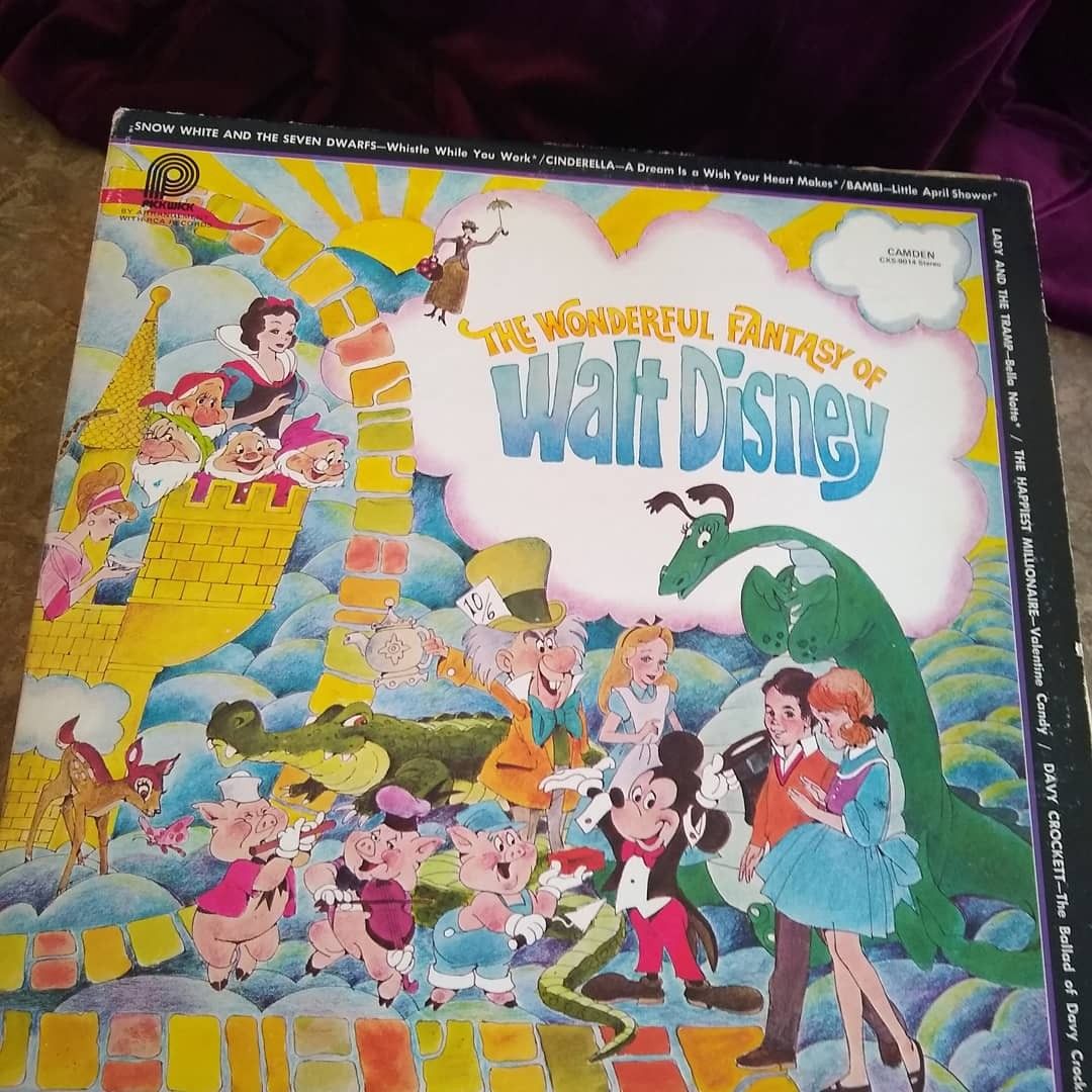 Vintage 1972 The Wonderful Fantasy of Walt Disney Vinyl