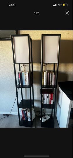 Book shelf lamps ! Need goneeeee