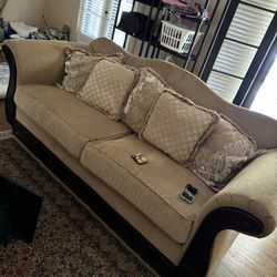 Antique Couch With Pillows