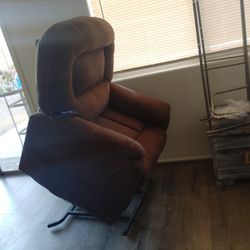 Bobs Massage Heat Lift Recliner 