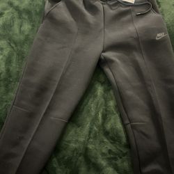 Black Nike Tech Pants