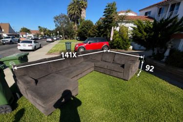 Free Delievery Beautiful Gray Sectional Couch