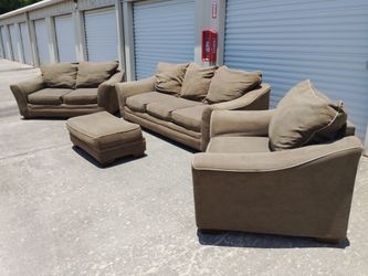 Sofa set 4 pieces very comfy and clean