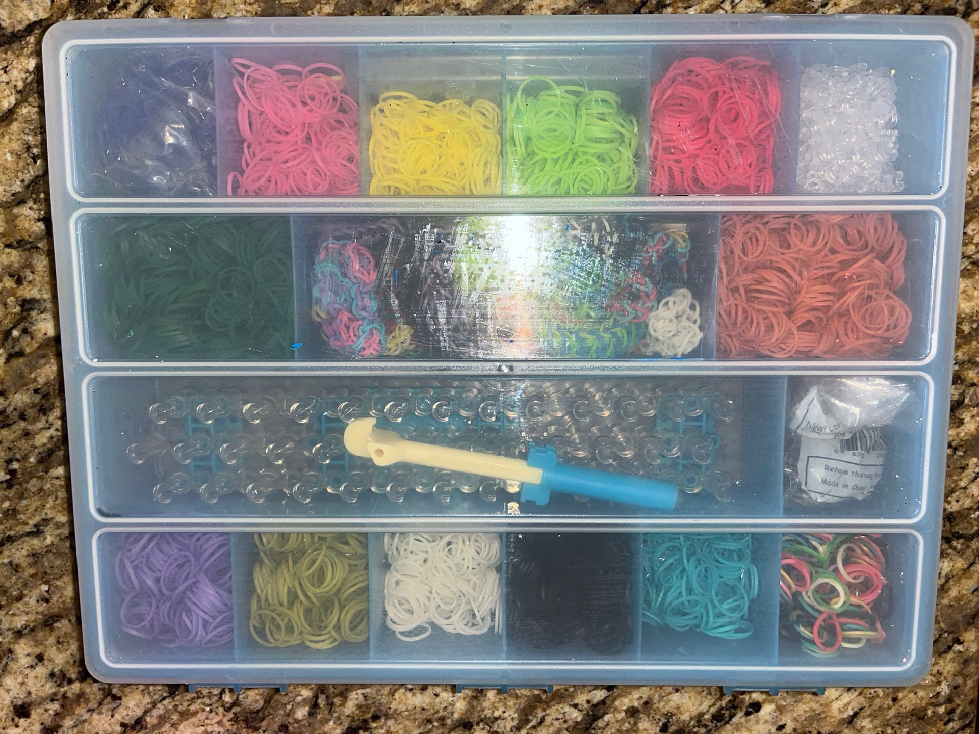 Rainbow Loom With Case And Bands