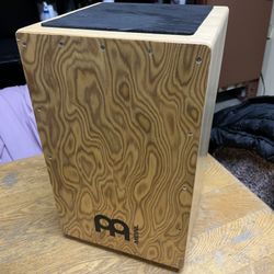 Meinl Box - Snare drum with internal strings for snare effect,