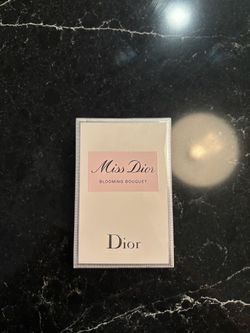 Miss Dior blooming bouquet