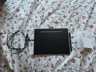 Wacom Intuos Bluetooth Creative Pen Tablet (Medium, Black)
