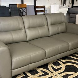 New Luxury Genuine Leather Couch / Free Delivery 