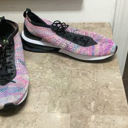 Nike Flyknit Multicolor Mens Size 9.5 (pick Up)