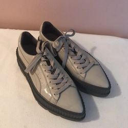 FENTY x PUMA SNEAKERS SIZE 7.5