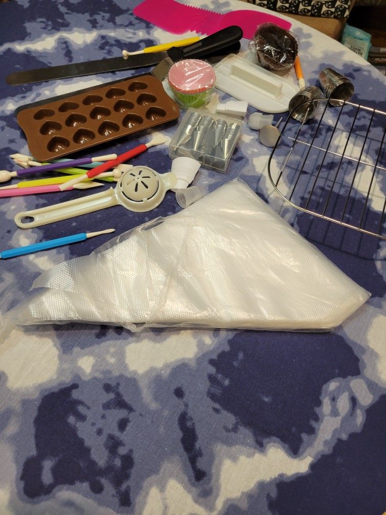 Cake Decorating Supplies