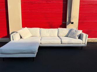 Light gray Sectional *FREE DELIVERY 🚚
