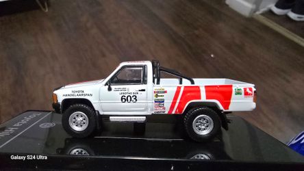 NEW PARA64 1:64 Toyota Hilux #603 Roof of Africa Rally Diecast