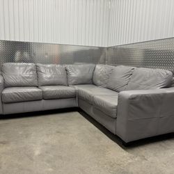 Sectional Couch (Free Delivery!)