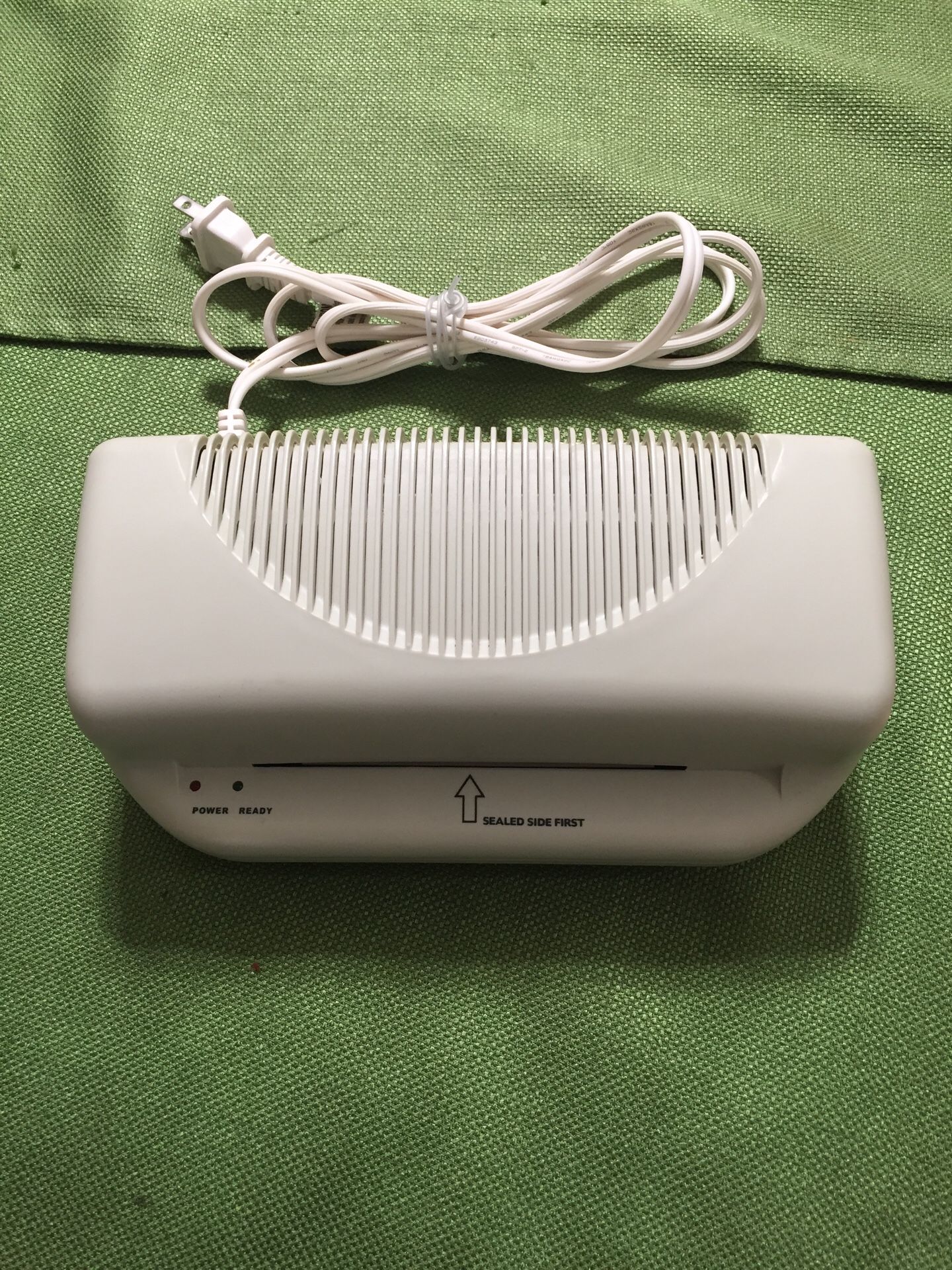 Design Concepts Laminator Electric Compacted Portable Model YJ 3071