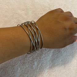 Women’s Bracelets 💖