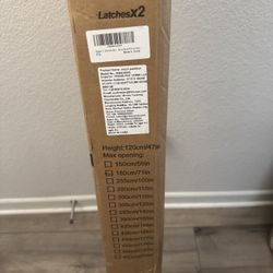 Retractable Baby Gate