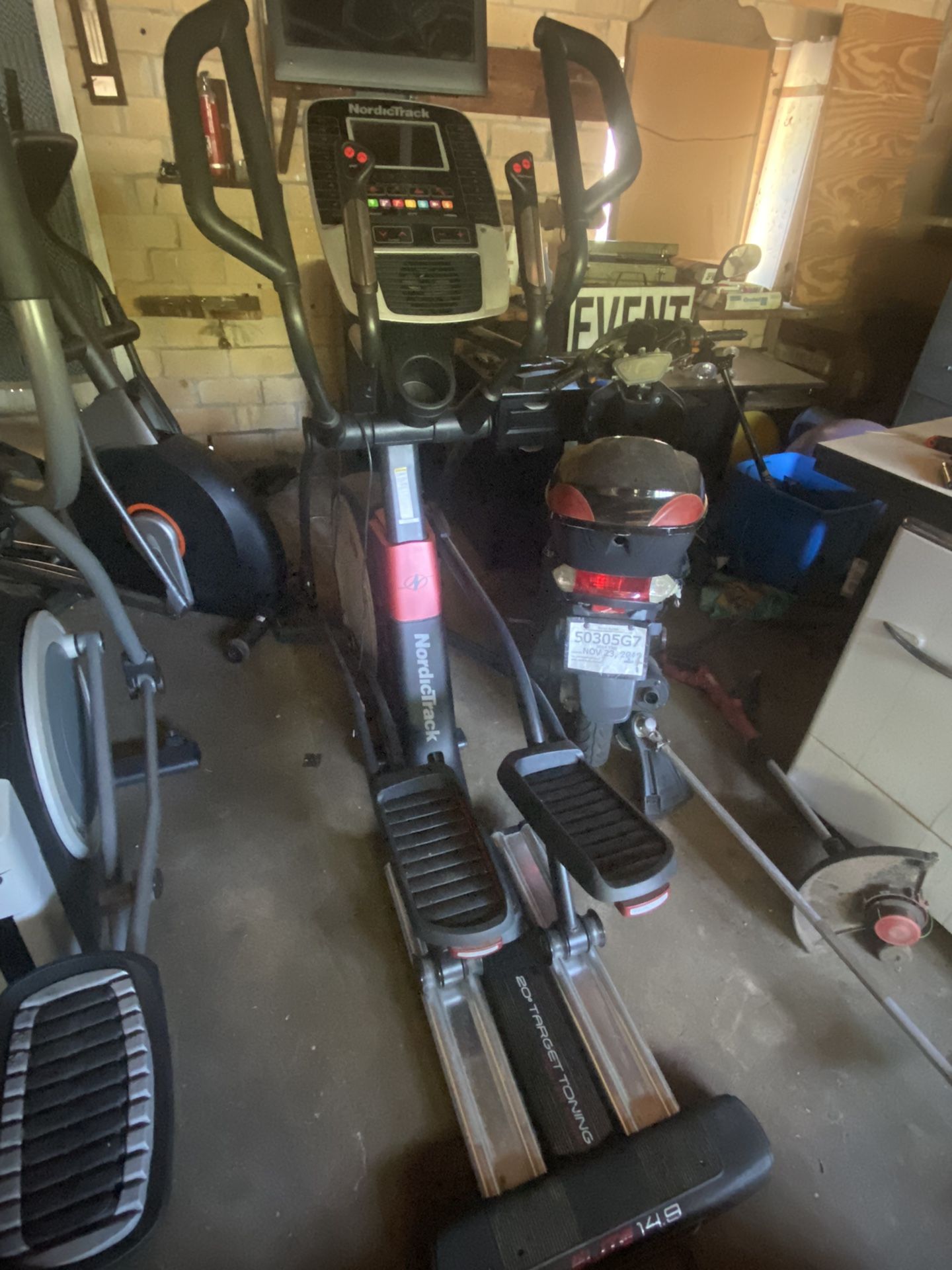 NordicTrack Elite 14.9 Elliptical 