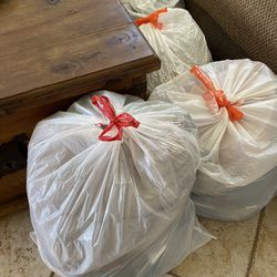 BAGS OF WOMENS CLOTHING 