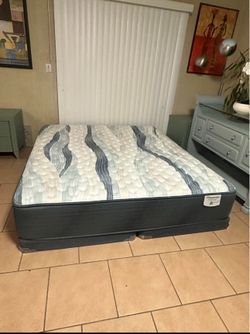 CALIFORNIA KING BEAUTYREST HARMONY LUX