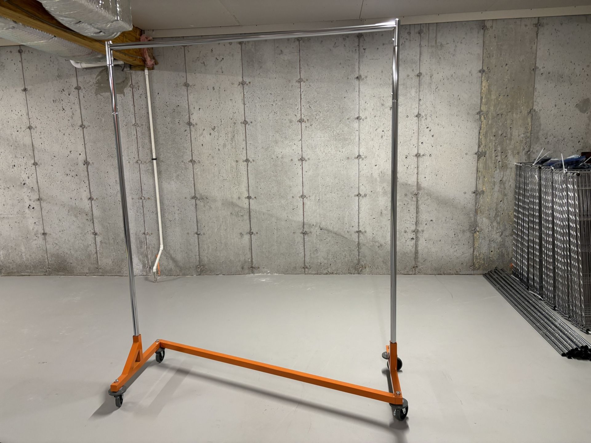 U-Line Clothing rack w/Cover