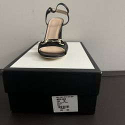 Ladies Gucci  Sandals 