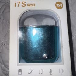 Wireless Ear Pods - Compatible For Apple & Android Devices (BRAND NEW!)