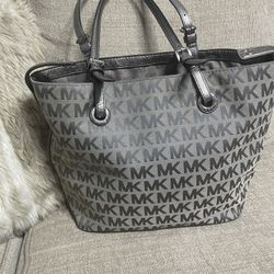 Hand Bag Mk  $30 Nice Condition $30