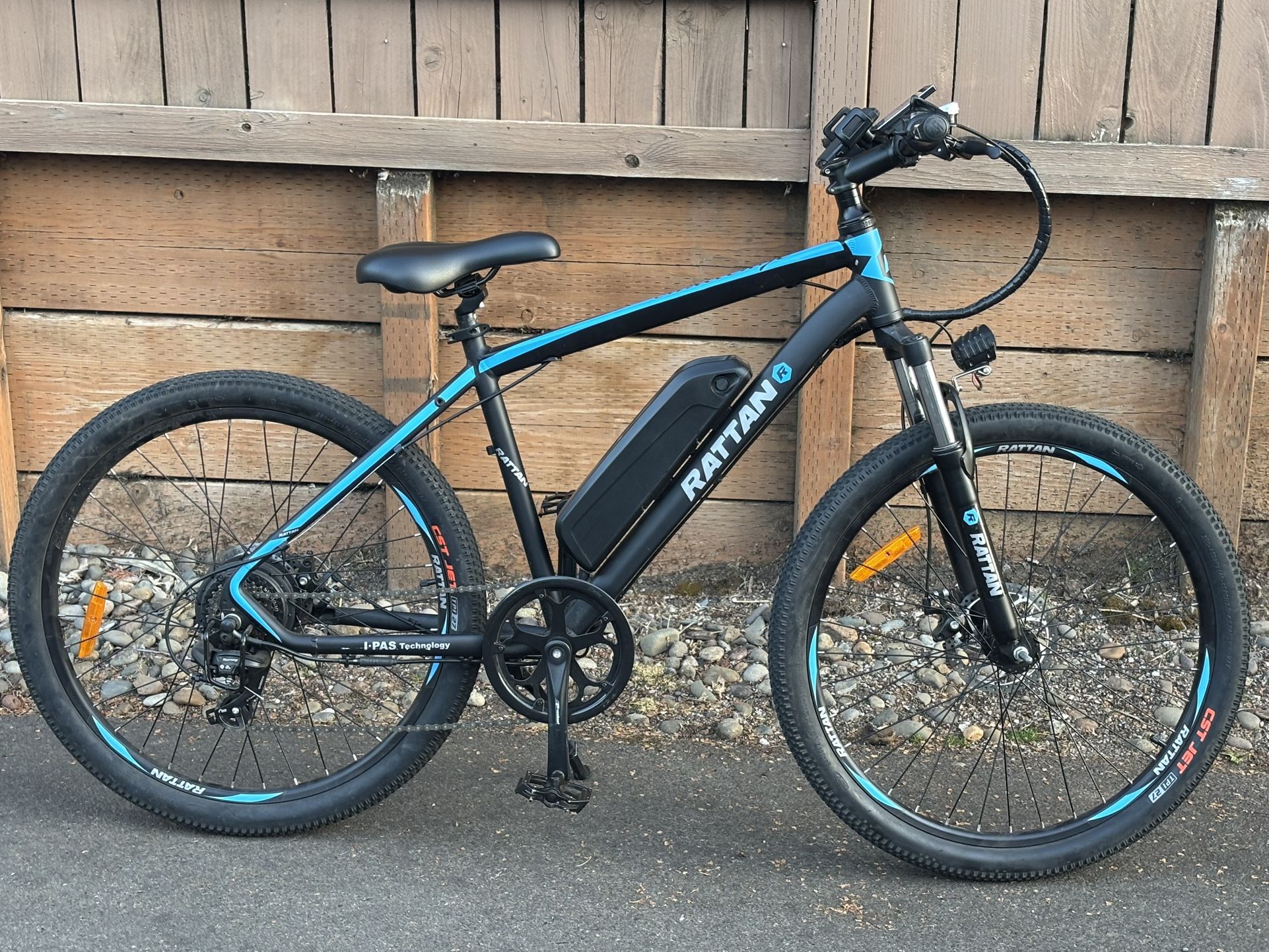 Rattan Challenger E-Bike - Excellent Condition Electric Bike Bicycle