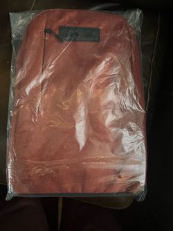 New snap on backpack $40