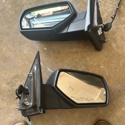Silverado/ GMC mirrors 