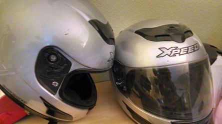 Motor cycle helmets