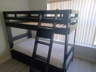 Bunk bed