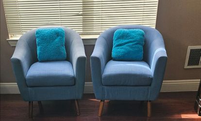 Accent chairs