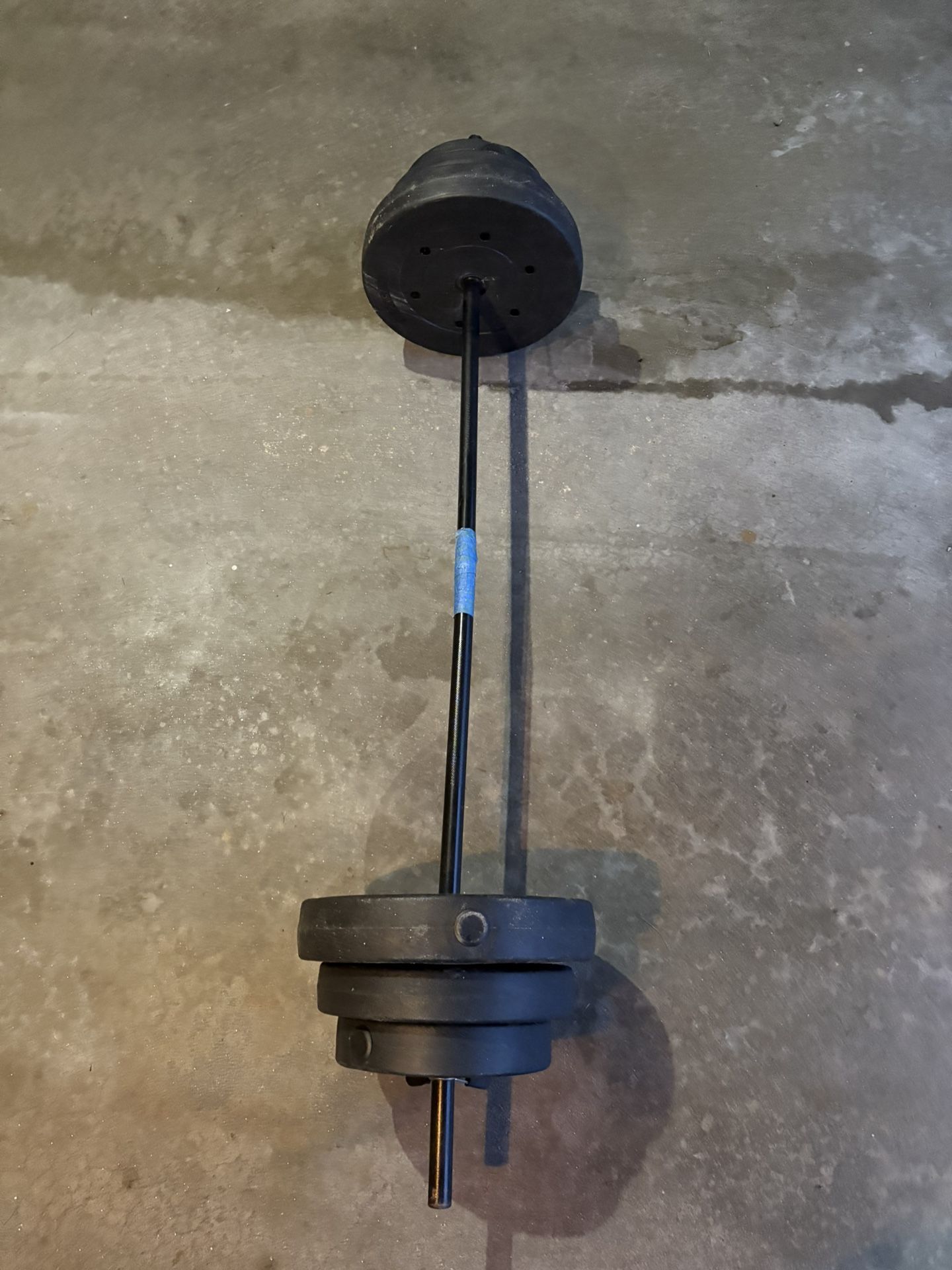 100 lb Vinyl Weight Set + Barbell