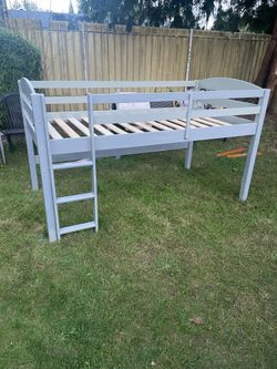 Nice Twin Low Loft Bunk Junior Bed Bedroom Wooden Guard Rail Ladder