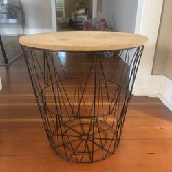 Nightstand/End Table 