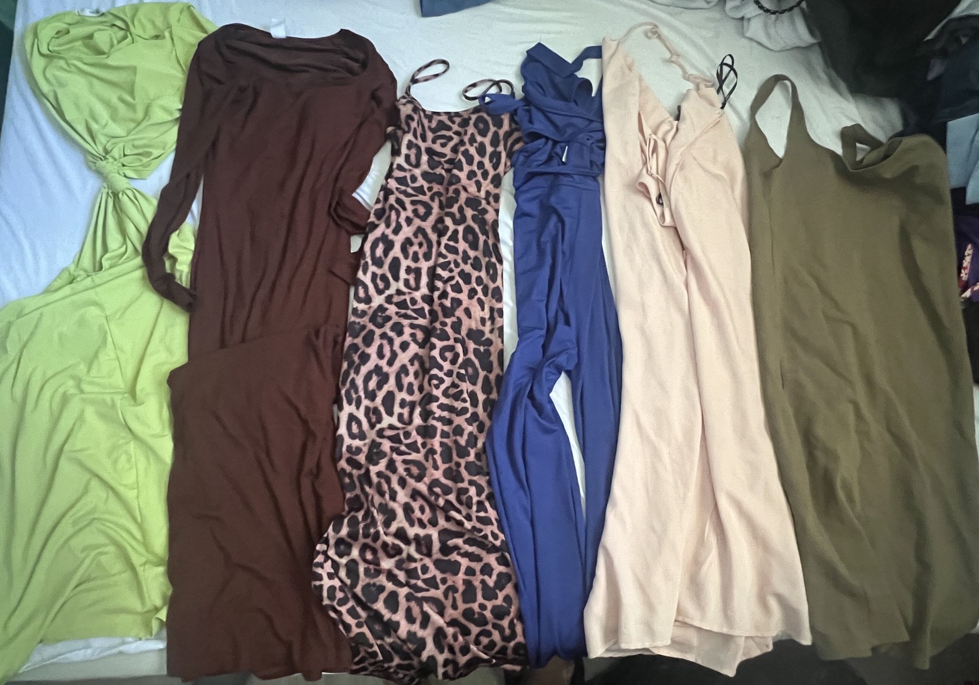 Women’s Clothes 