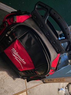 Milwaukee pack out bag