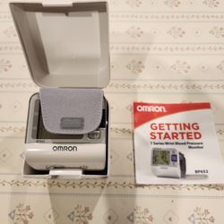 Omron 7 Series Wrist Blood Pressure Monitor, works good. BP652