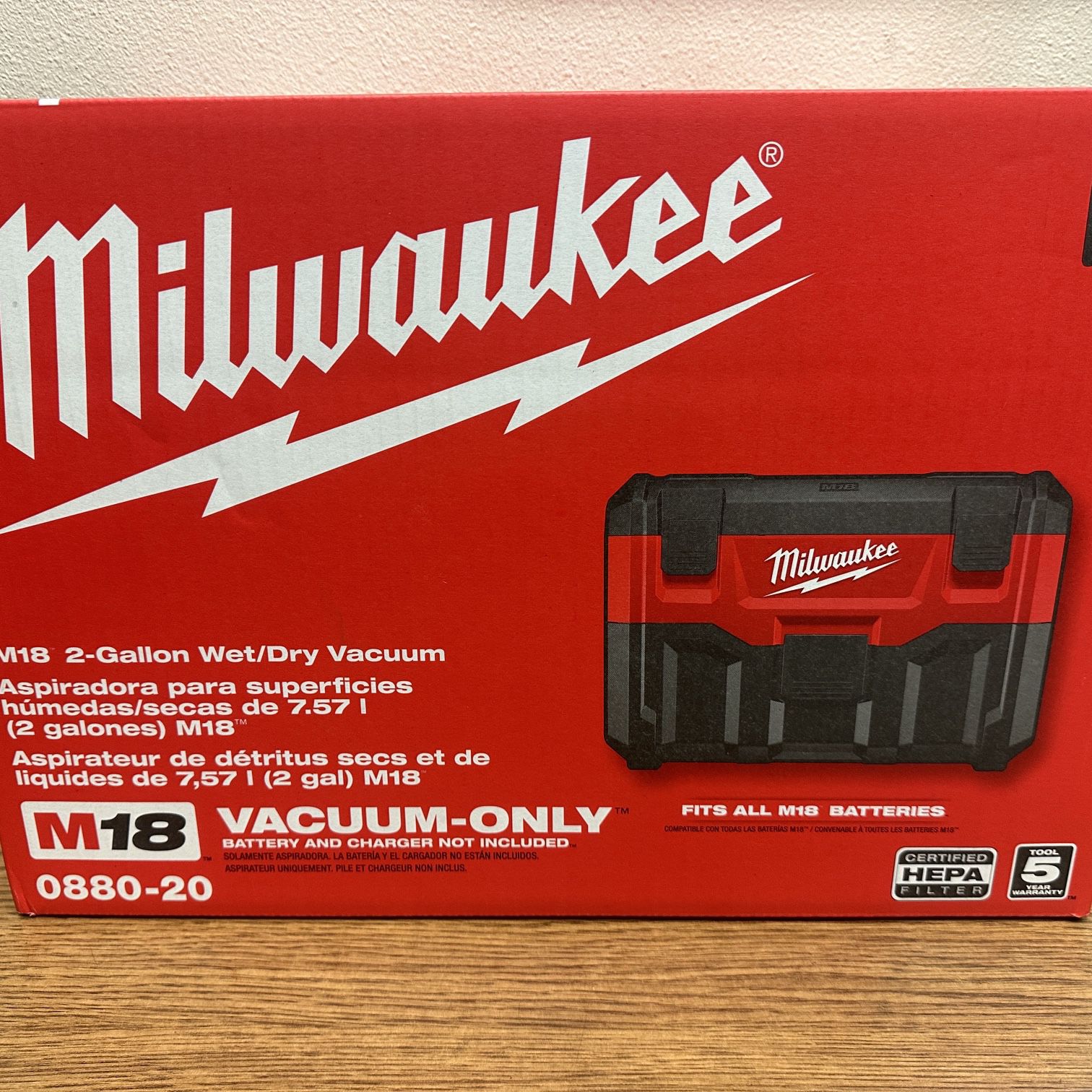 Milwaukee 0880-20 M18 18-Volt Gal. Lithium-Ion Cordless Wet/Dry Vacuum Vacuum-Only) for Sale in San Diego, CA OfferUp