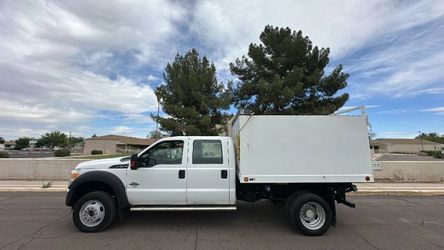 2016 Ford F450 Super Duty Crew Cab & Chassis