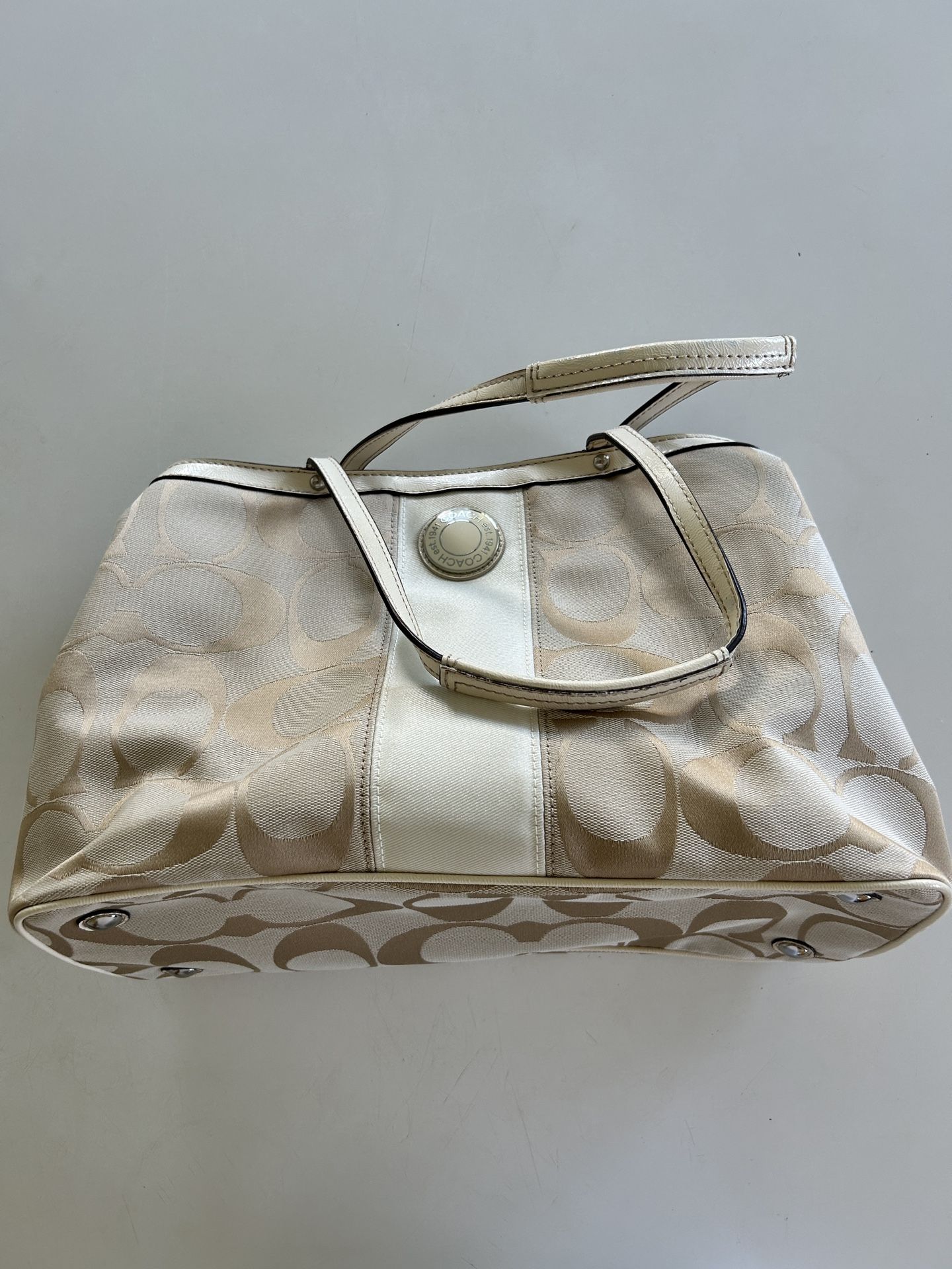 Coach Signature Light Khaki Chalk Canvas Leather Tote Shoulder Bag F19190