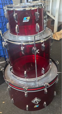 Ludwig Red Vistalite 70s