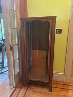 Vintage Oak Cabinet / Display Cabinet