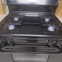 Frigidaire Gas Range