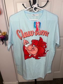 New Disney light blue T-shirt Features Sebastian From The Little Mermaid Mens M